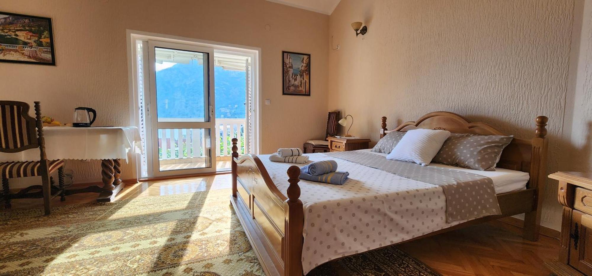 Lorena Rooms Risan Exterior foto